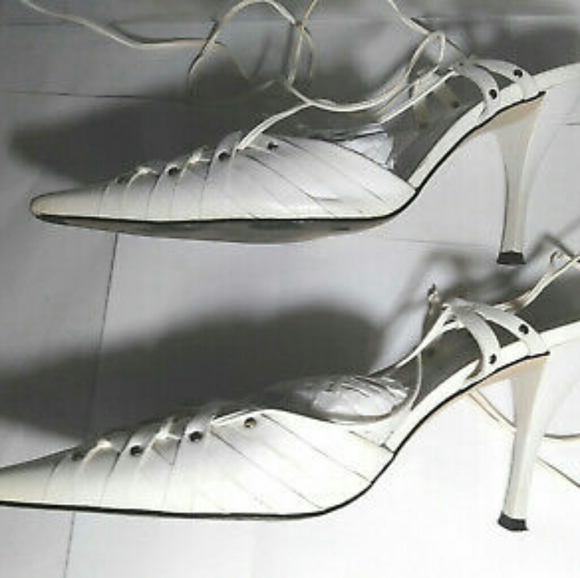 ISO Bcbgirl corset heels - Picture 1 of 4